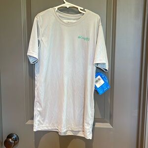 NWT Columbia boys medium T-shirt
